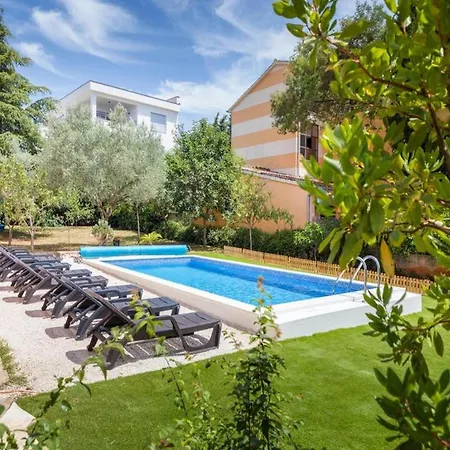 Holiday home Family Frendly With Pool *